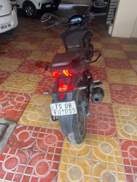 Black Matte Bajaj Dominar 400