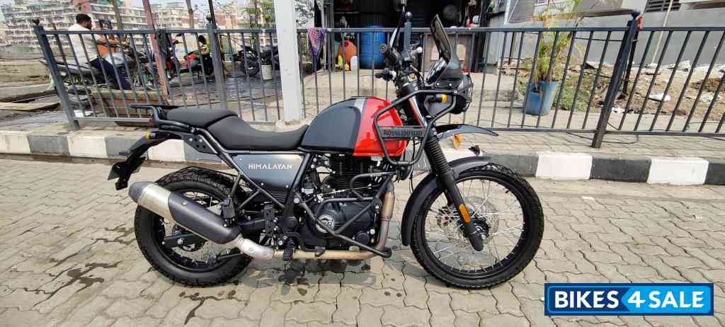 Rock Red Royal Enfield Himalayan BS VI