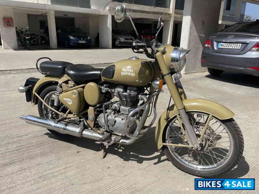 Royal Enfield Classic Desert Storm