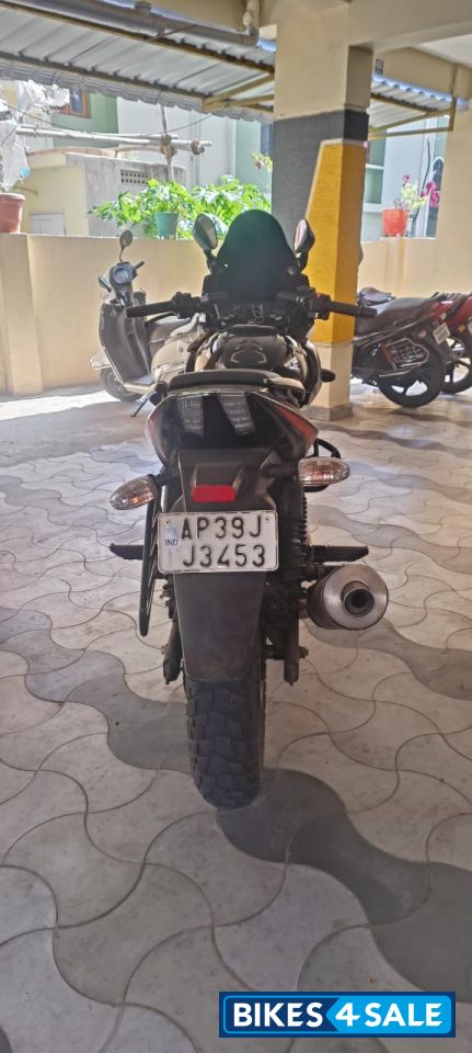 Bajaj Pulsar 220F BS6