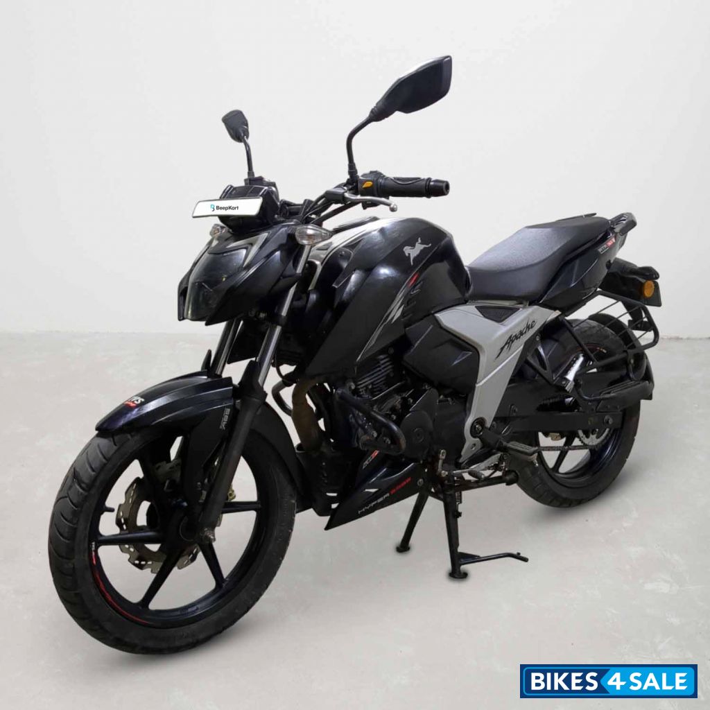 TVS Apache RTR 160 4V