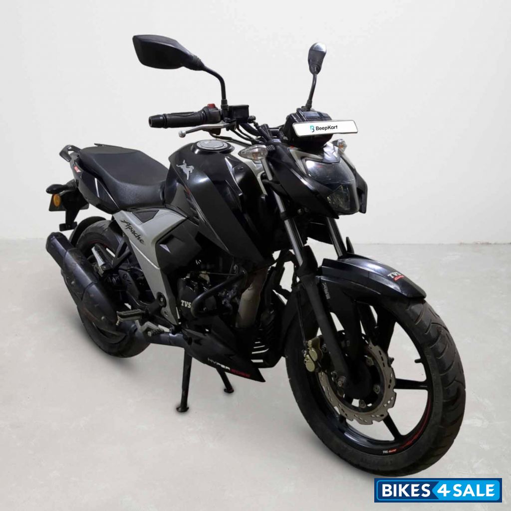 TVS Apache RTR 160 4V
