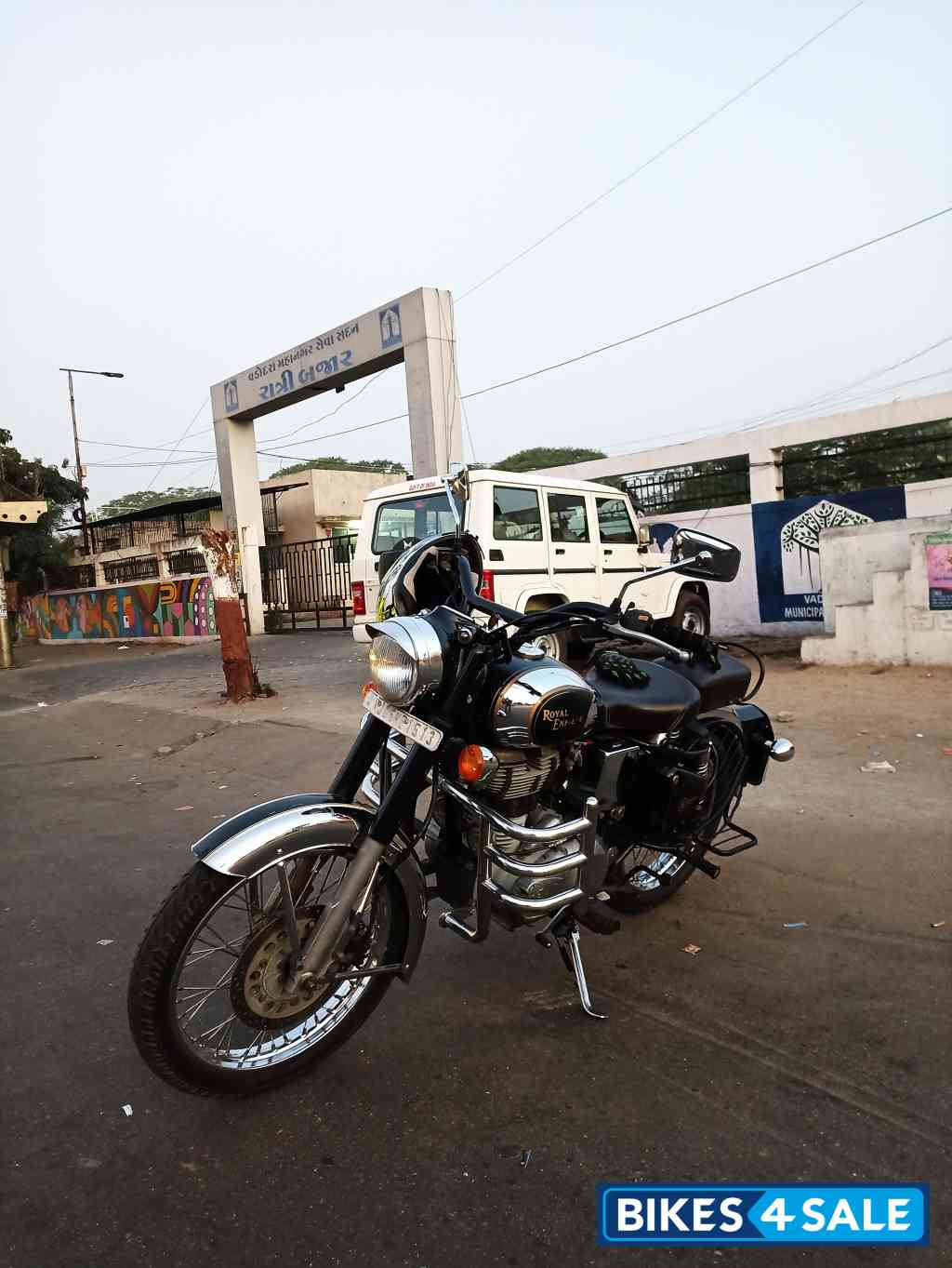 Royal Enfield Classic 500