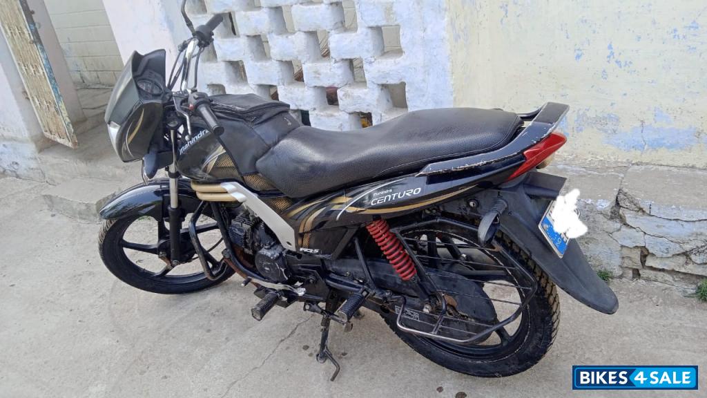 Black Mahindra Centuro