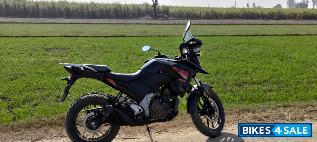 Black Suzuki V-Strom 250