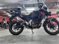 Black Suzuki V-Strom 250