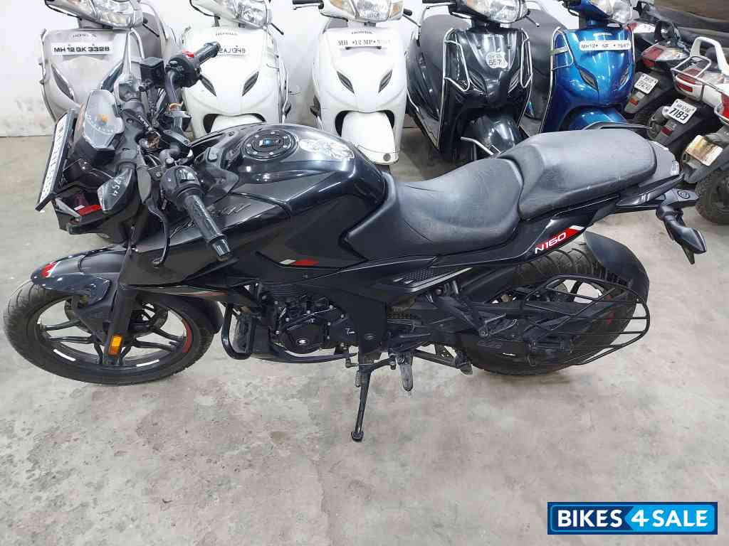 Bajaj Pulsar N160