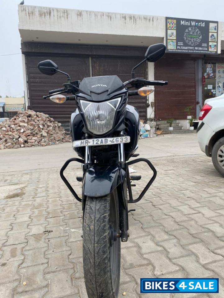 Honda CB Hornet 160R