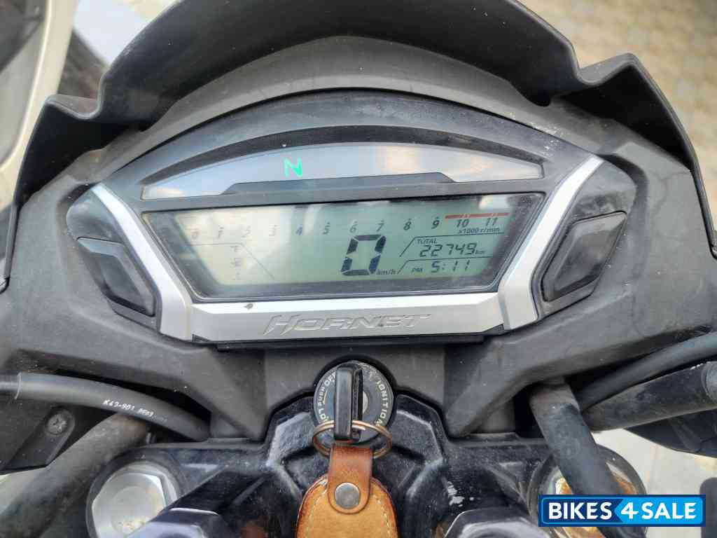 Honda CB Hornet 160R