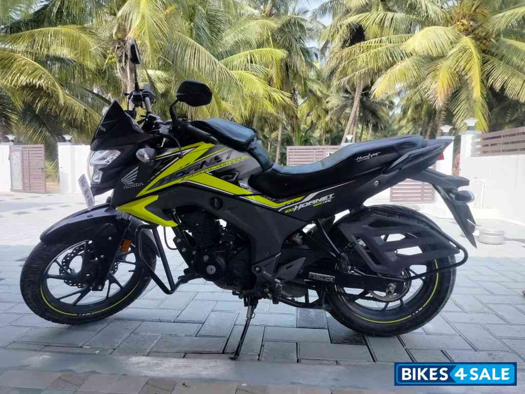Honda CB Hornet 160R