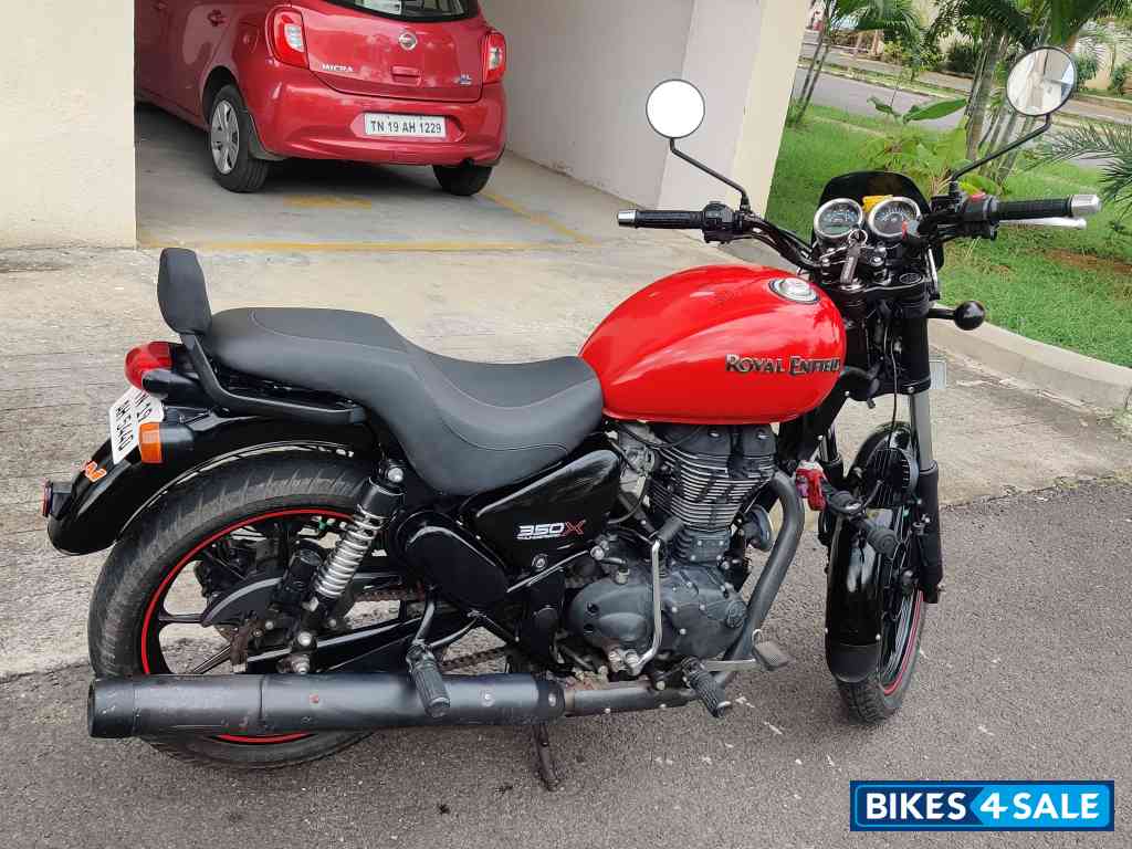 Roving Red Royal Enfield Thunderbird X 350