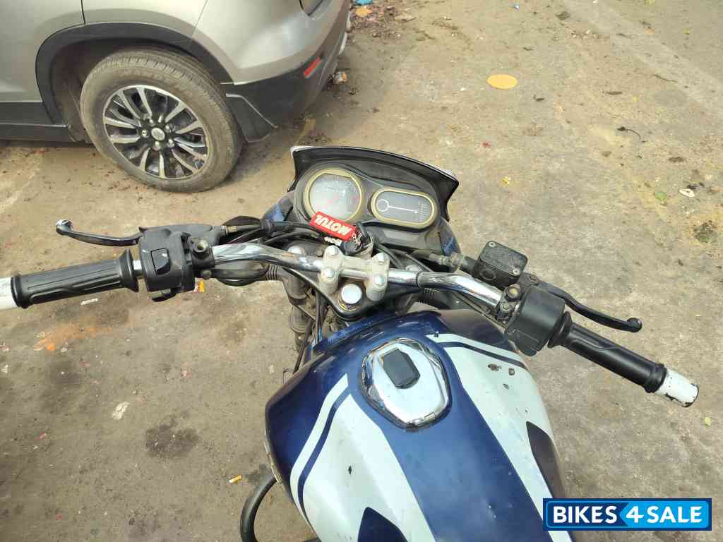 Blue Bajaj V15