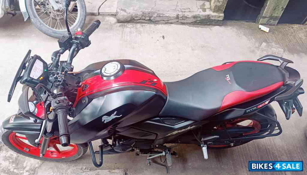 TVS Apache RTR 160 4V Special Edition