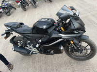 Yamaha R15 V4