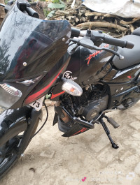 Orange Bajaj Pulsar 125 Split Seat