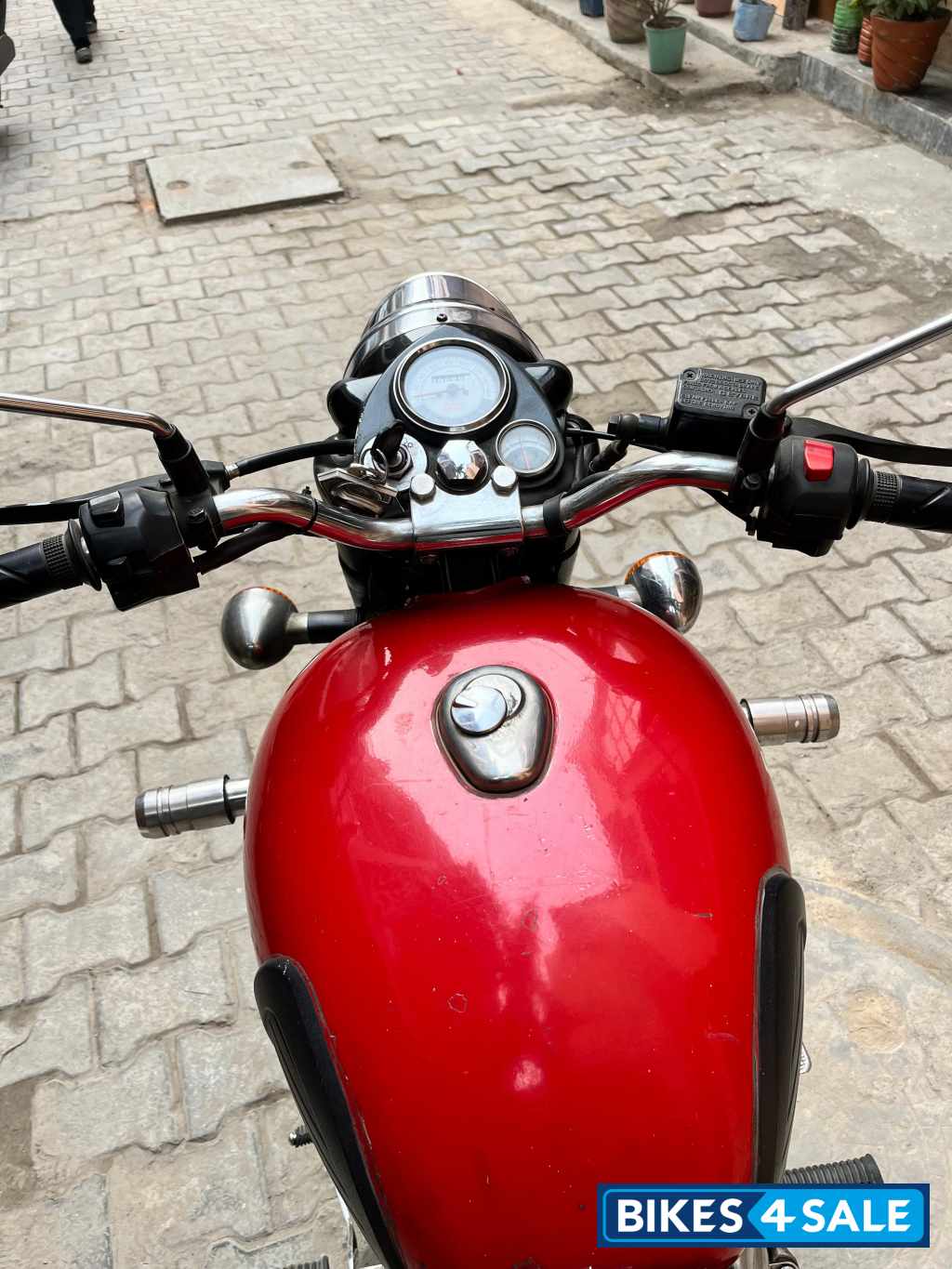 Royal Enfield Classic 350 Royal Enfield Classic 350