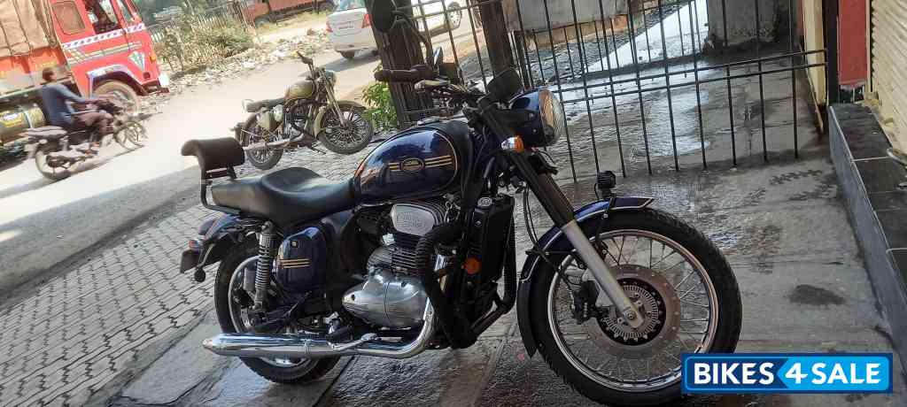 Jawa forty two BS6