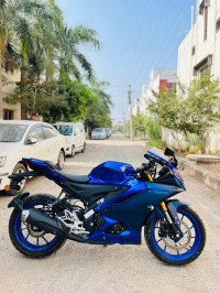 Yamaha R15 V4