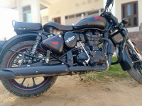 Royal Enfield Classic Stealth Black