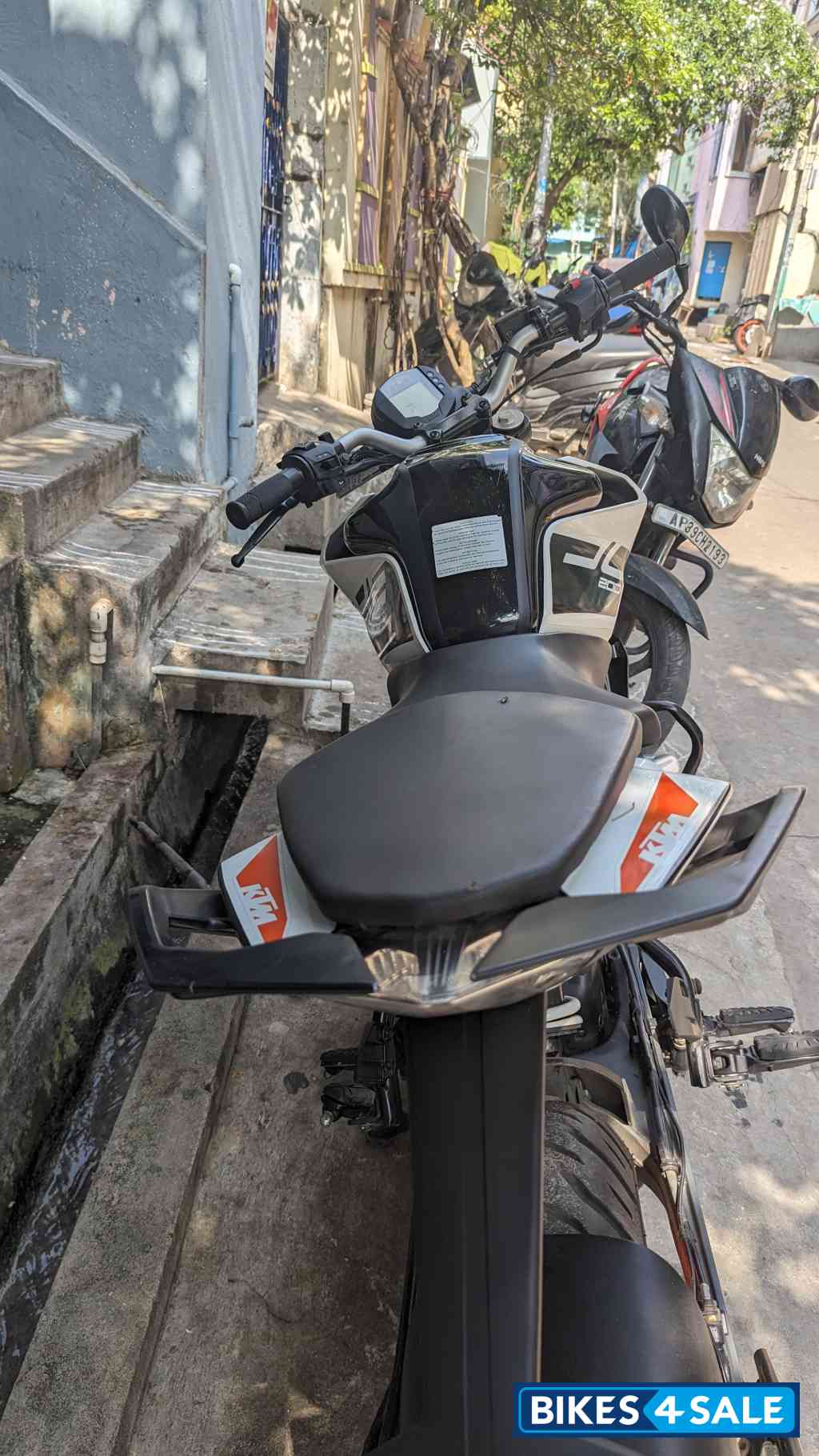 KTM Duke 200