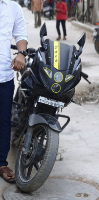 Bajaj Pulsar 220 DTSFi 2018 Model