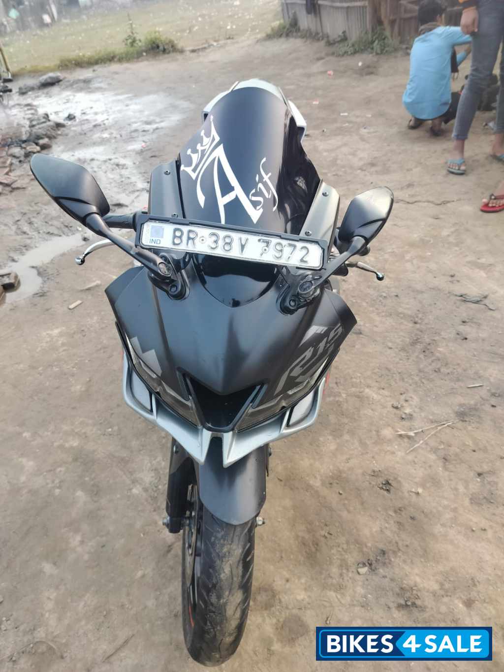 Gray Yamaha YZF R15 V3