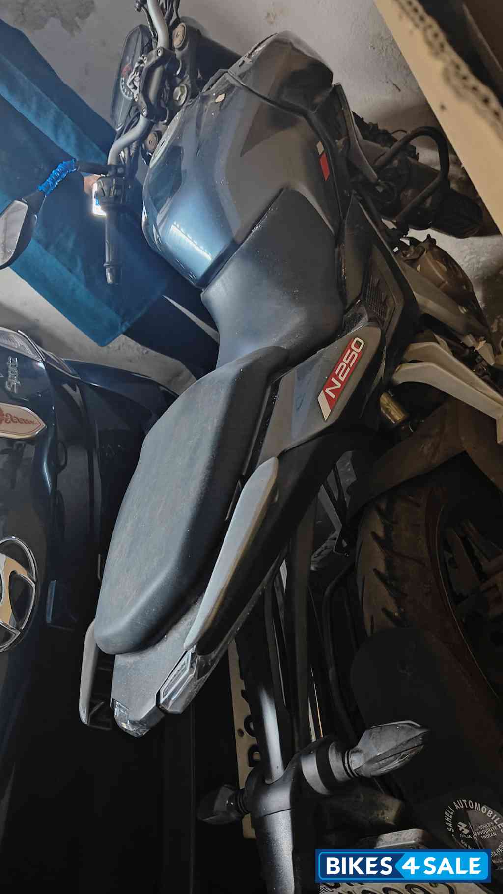 Bajaj Pulsar N250 Dual Channel ABS