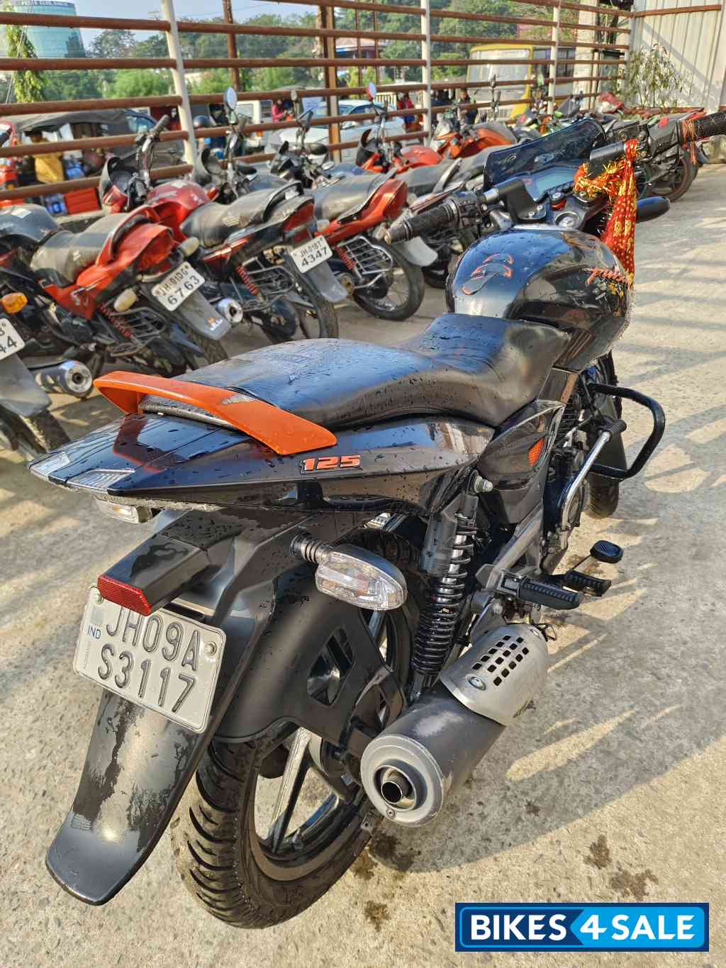 Bajaj Pulsar 125
