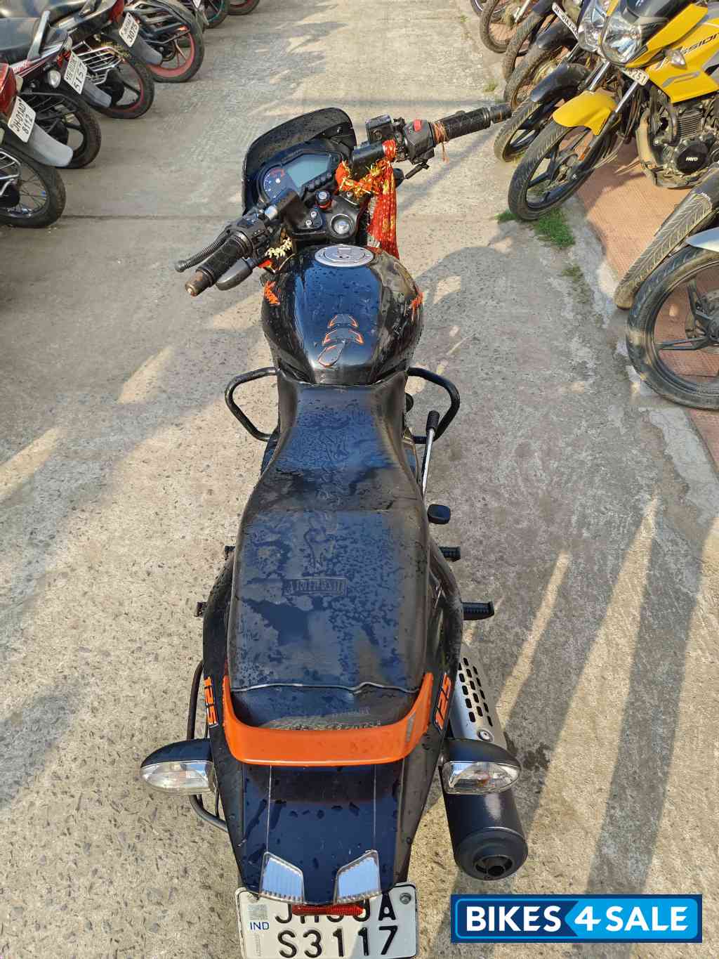Bajaj Pulsar 125