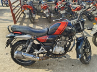 Bajaj V15