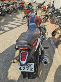 Bajaj V15