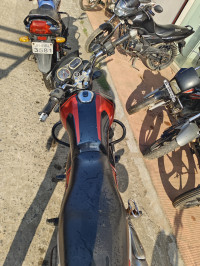 Bajaj V15