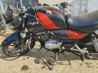 Bajaj V15