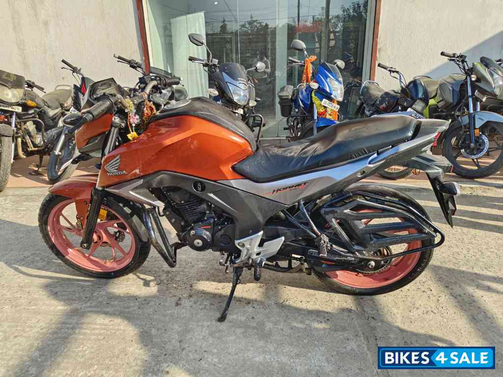 Honda CB Hornet 160R