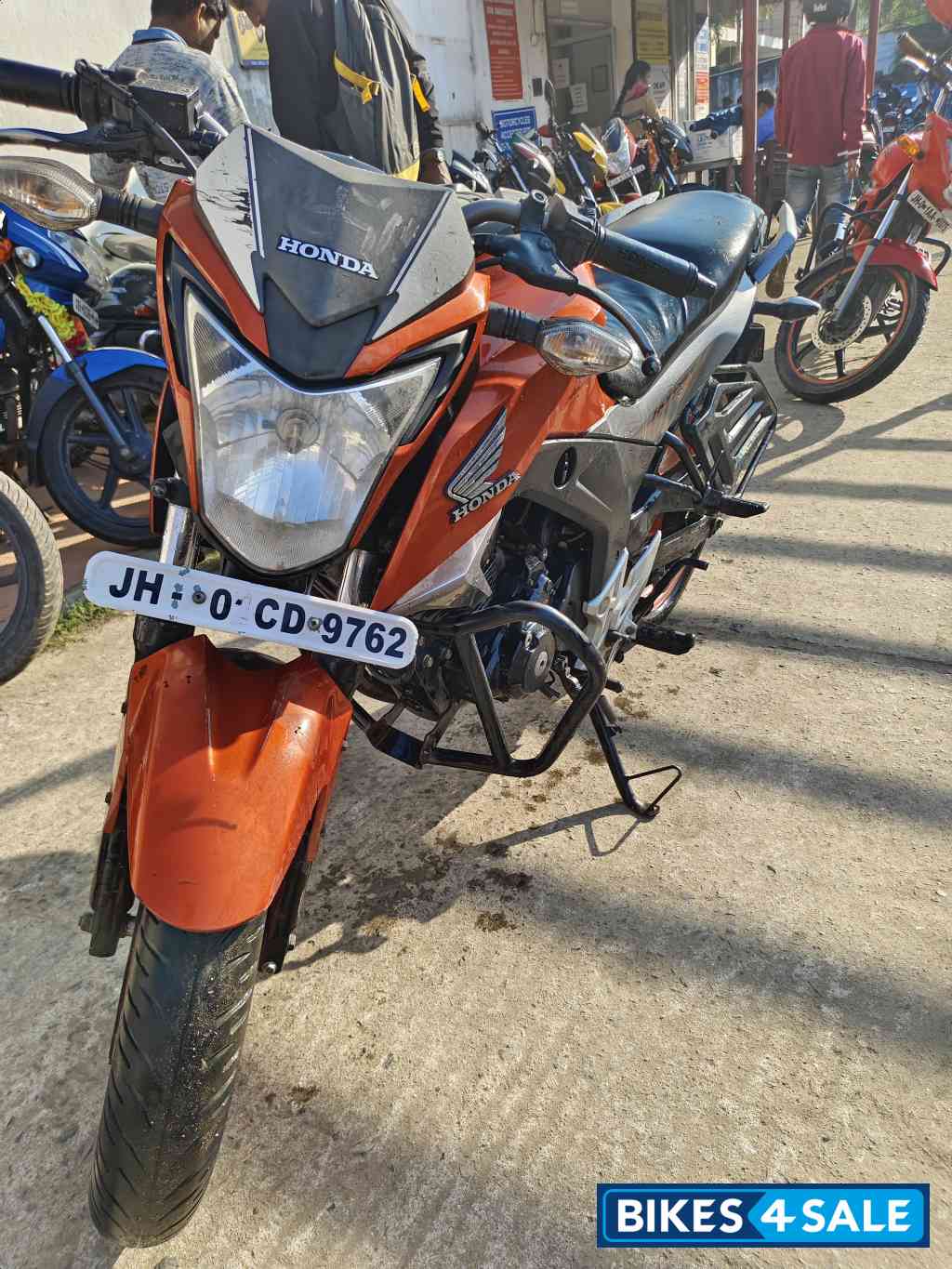 Honda CB Hornet 160R