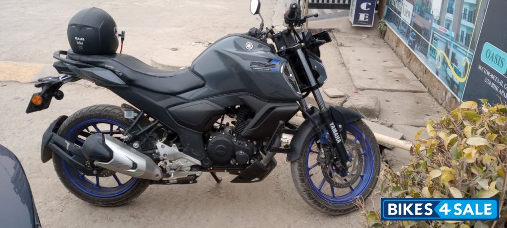 Yamaha FZ-S FI Ver 4.0 DLX