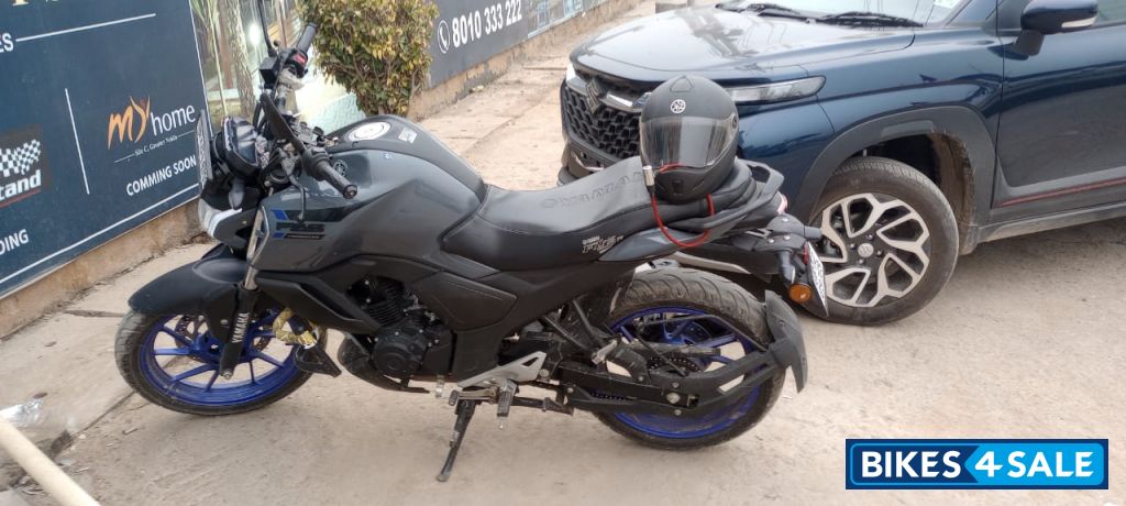 Yamaha FZ-S FI Ver 4.0 DLX