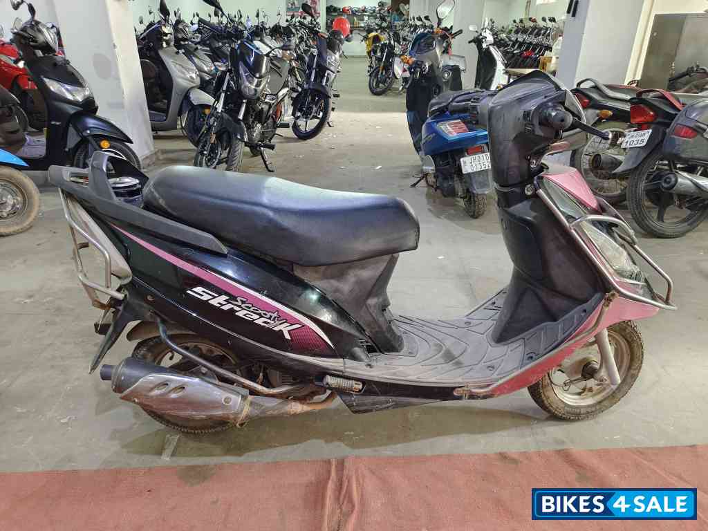 TVS Scooty Streak