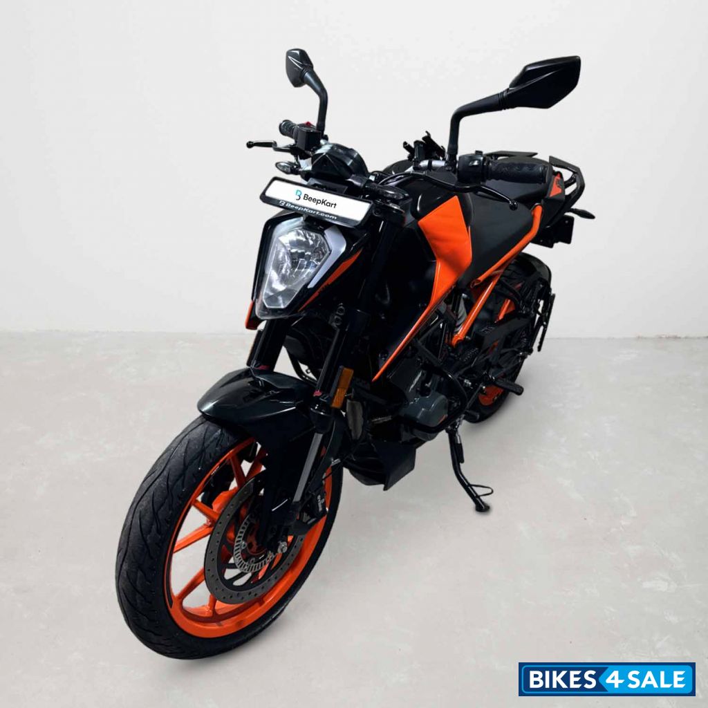 KTM Duke 200