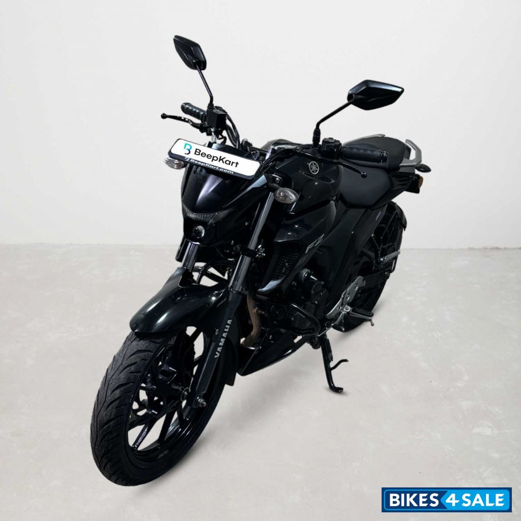 Yamaha FZ25