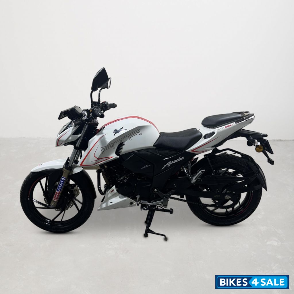 TVS Apache RTR 200 4V