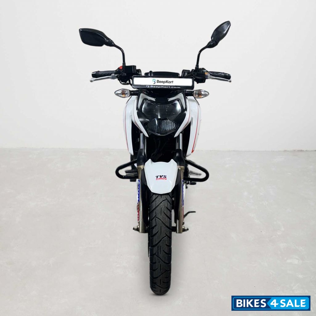 TVS Apache RTR 200 4V