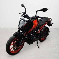 KTM Duke 200