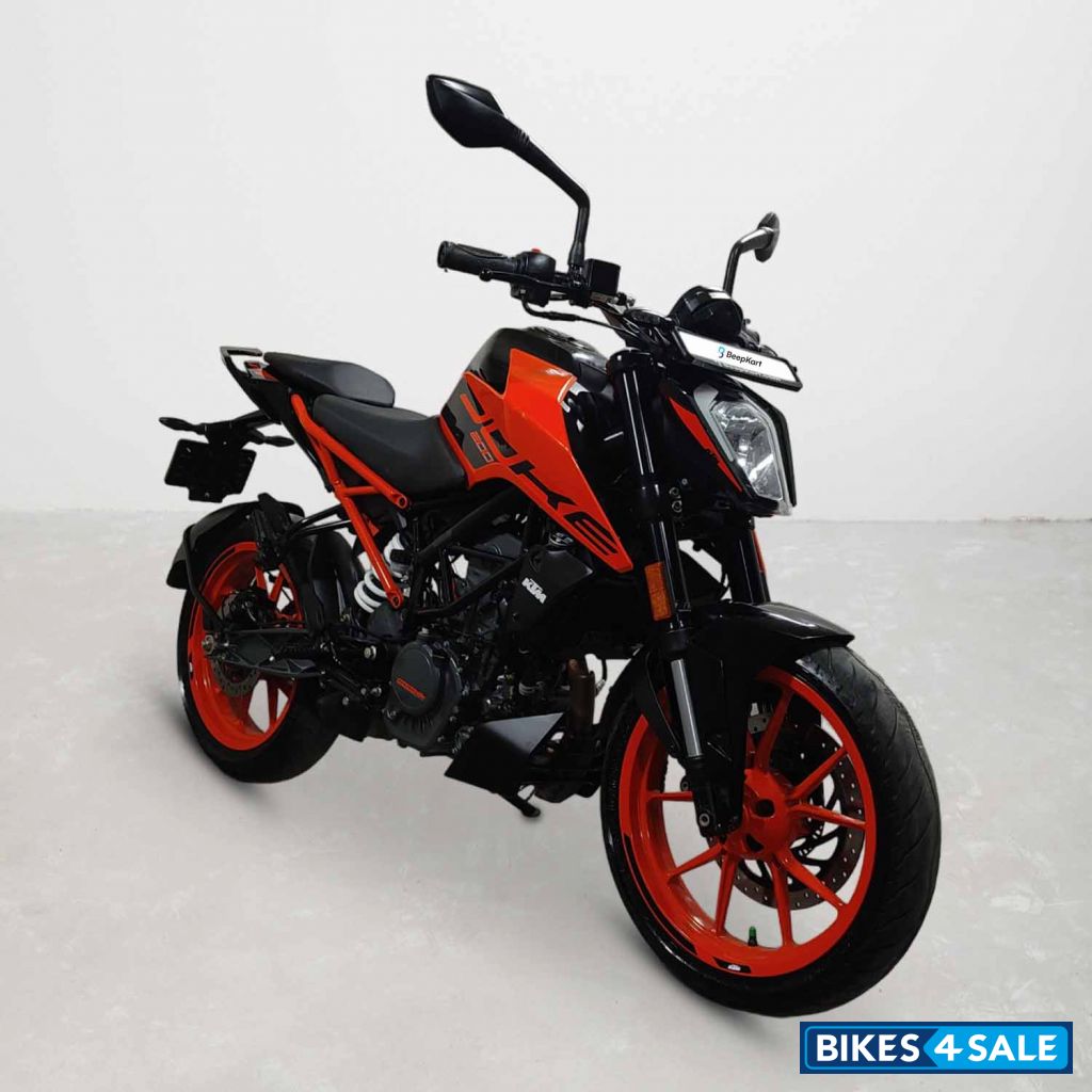 KTM Duke 200
