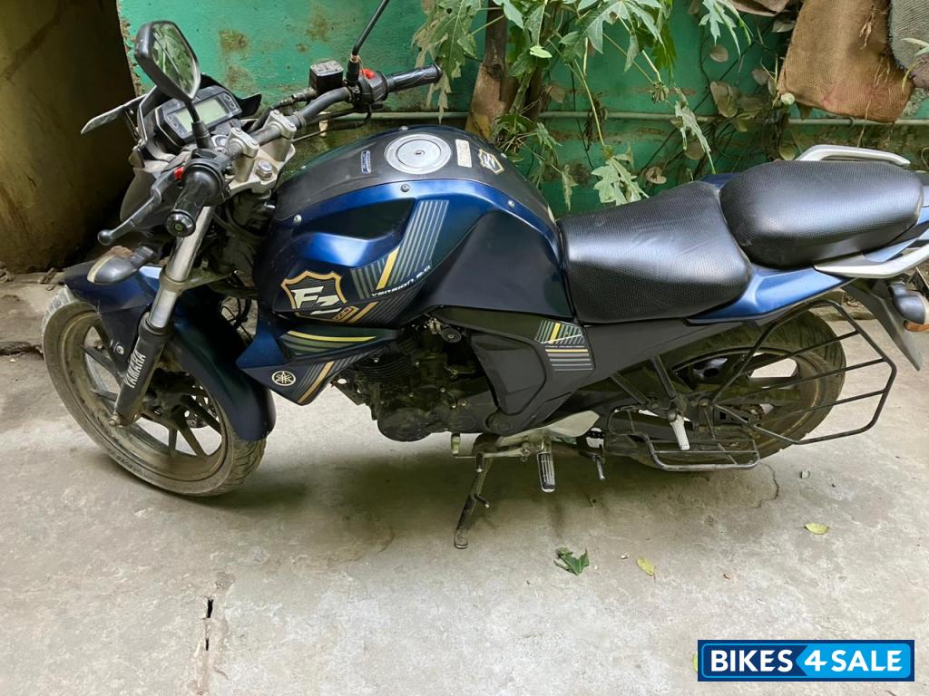 Mat Dark Purplish Blue Yamaha FZ-S FI V2