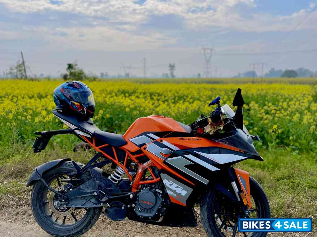 Electronic Orange KTM RC 200 Electronic Orange KTM RC 200