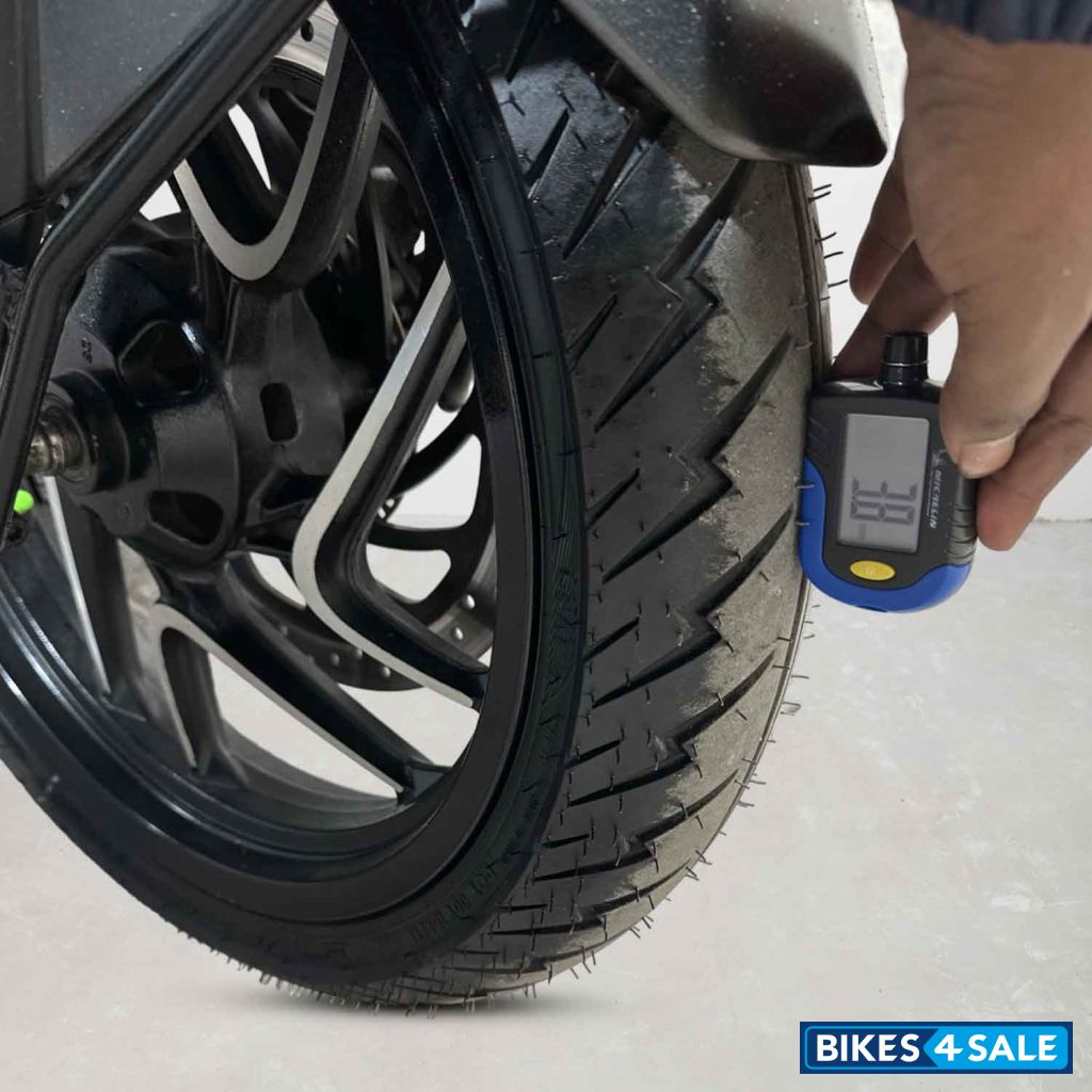 Bajaj Dominar 400 Bajaj Dominar 400