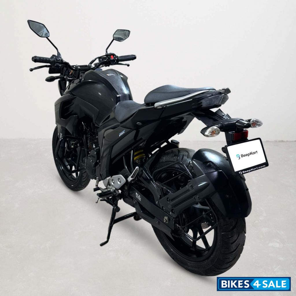 Yamaha FZ25