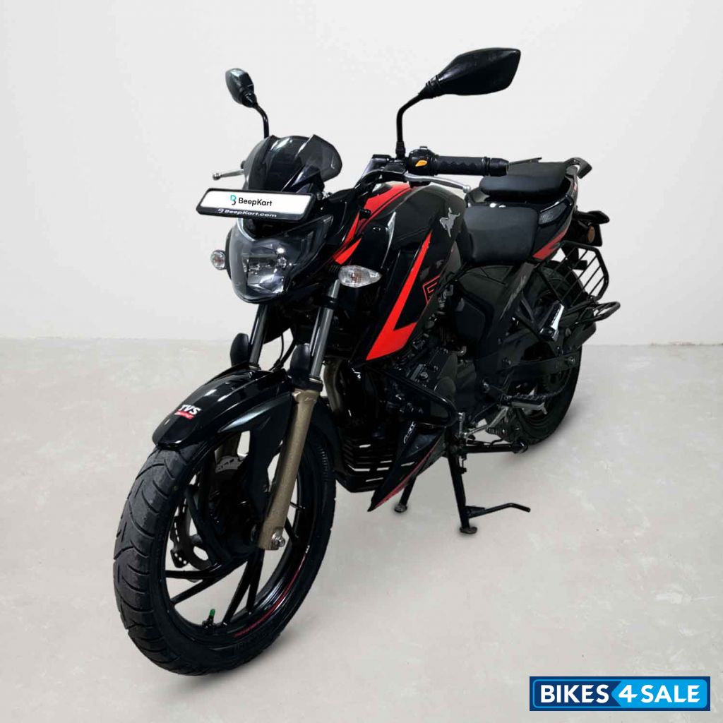 TVS Apache RTR 200 4V