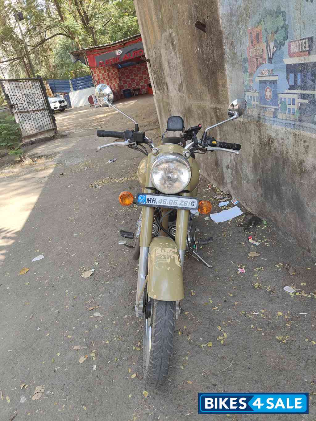 Royal Enfield Classic Desert Storm